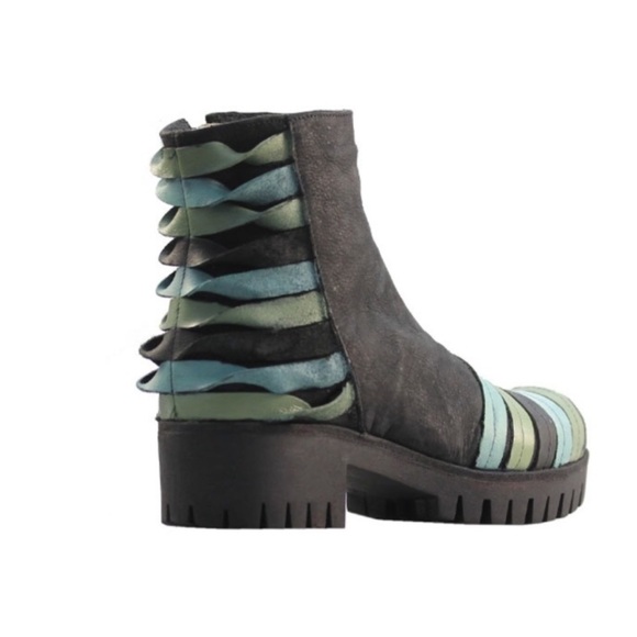 Papucei Leather Boots - Quality Made - In Good Condition. - Picture 3 of 10